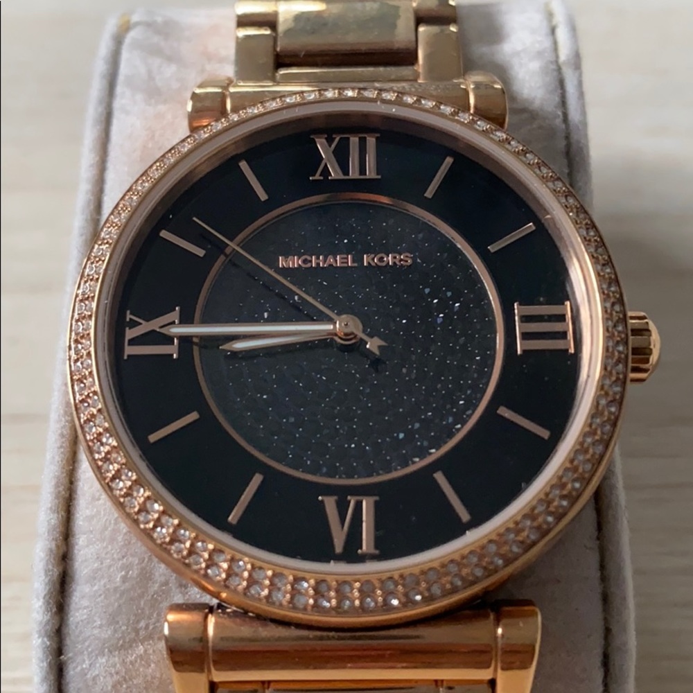 black crystal michael kors watch. 💎 - Picture 1 of 5